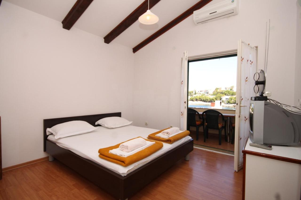 Apartments By The Sea Bilo, Primosten - 8364 Exterior photo